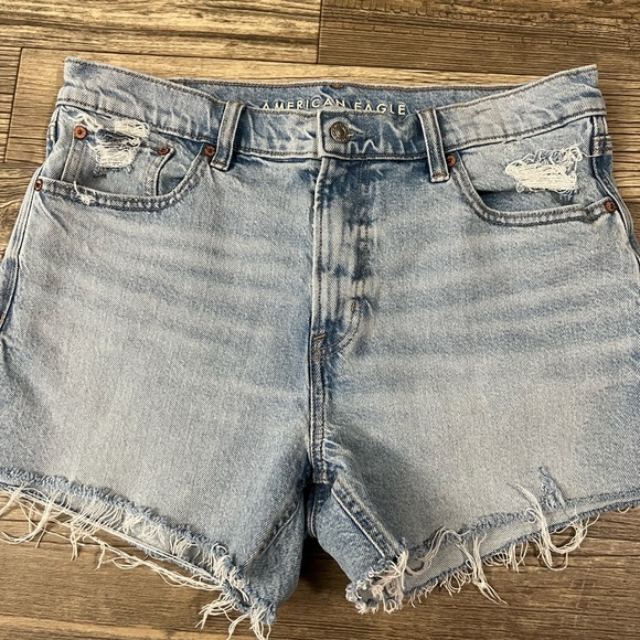 American Eagle Outfitters Pants - American Eagle denim, Jean shorts in a size 10.